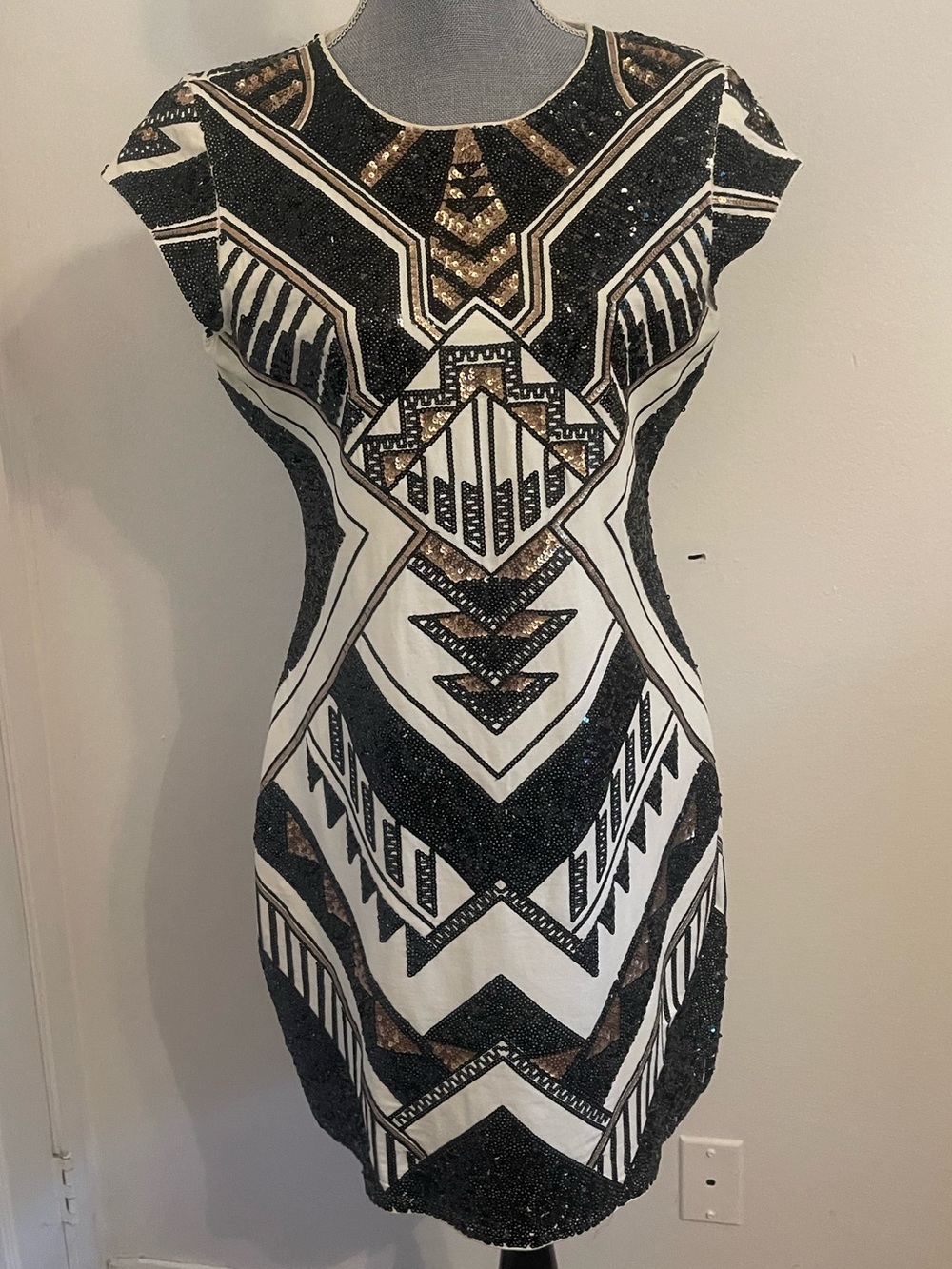Express Black, White & Gold Sequin Geometric Mini Dress. Size Large